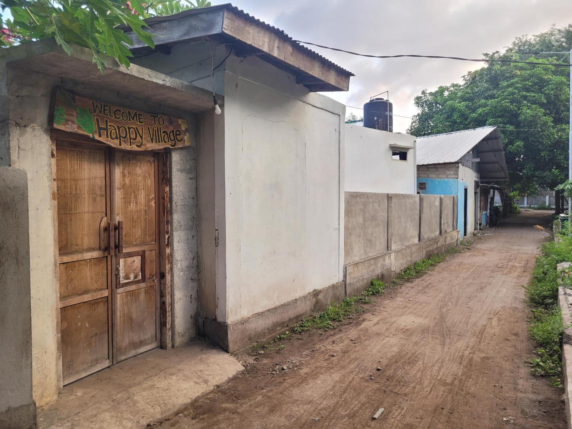 Happy Village Gili Air Bagian luar foto