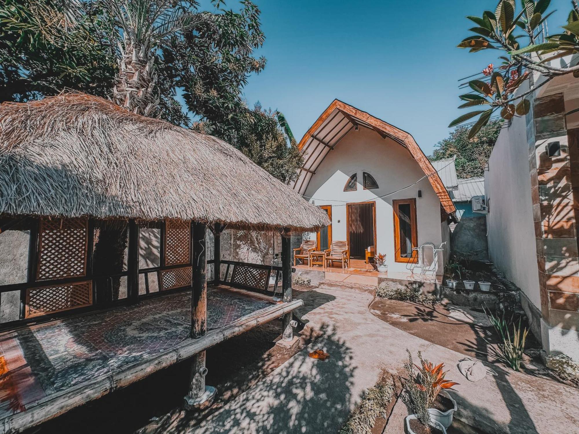 Happy Village Gili Air Bagian luar foto